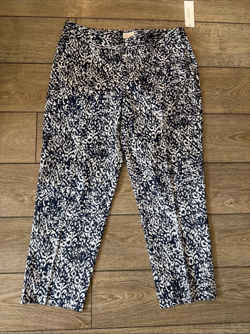 Laundry By Shelli Segal Navy & White Printed Cropped Pants